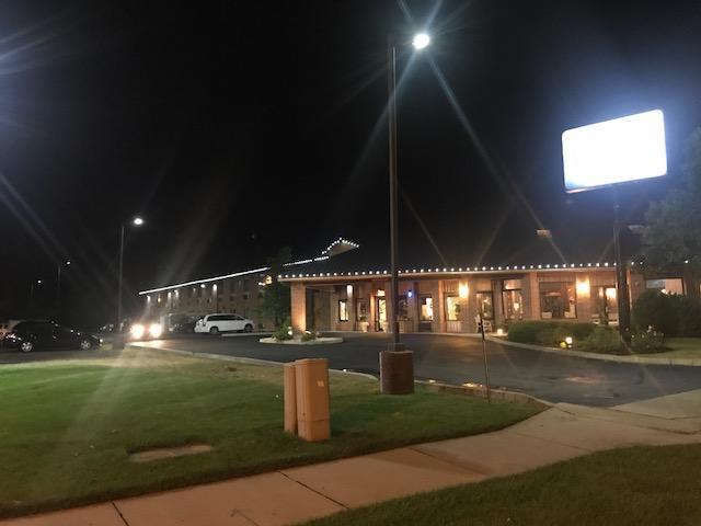 American Inn And Suites Ionia Exterior foto